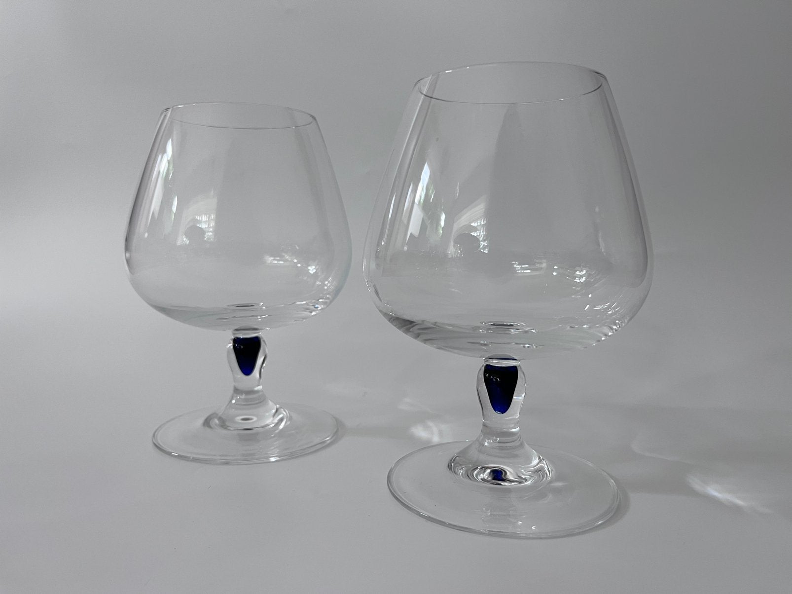 Vintage Cristal d'Arques Venise Saphir cognacglazen, 2x, Verzamelen, Verzenden, Gebruikt, Overige typen