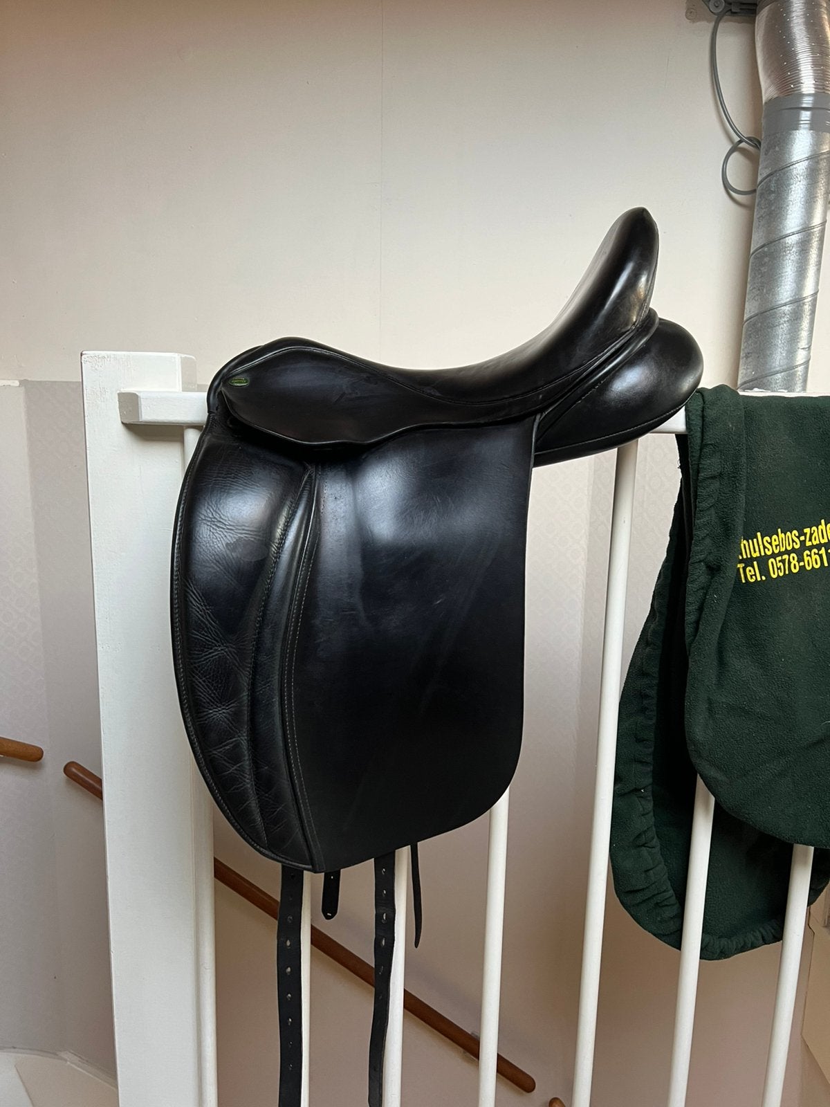 Hulsebos dressuurzadel, Dieren en Toebehoren, Ophalen of Verzenden, Zo goed als nieuw, Dressuur