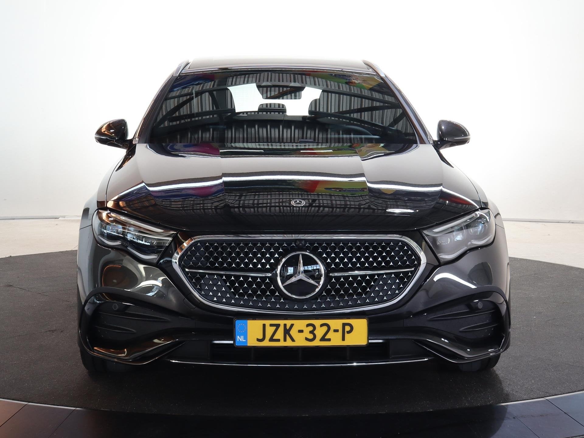 Mercedes-Benz E-klasse Estate 300e Sport Edition | AMG | Pan, Dealer onderhouden, Achterwielaandrijving, Gebruikt, 4 cilinders