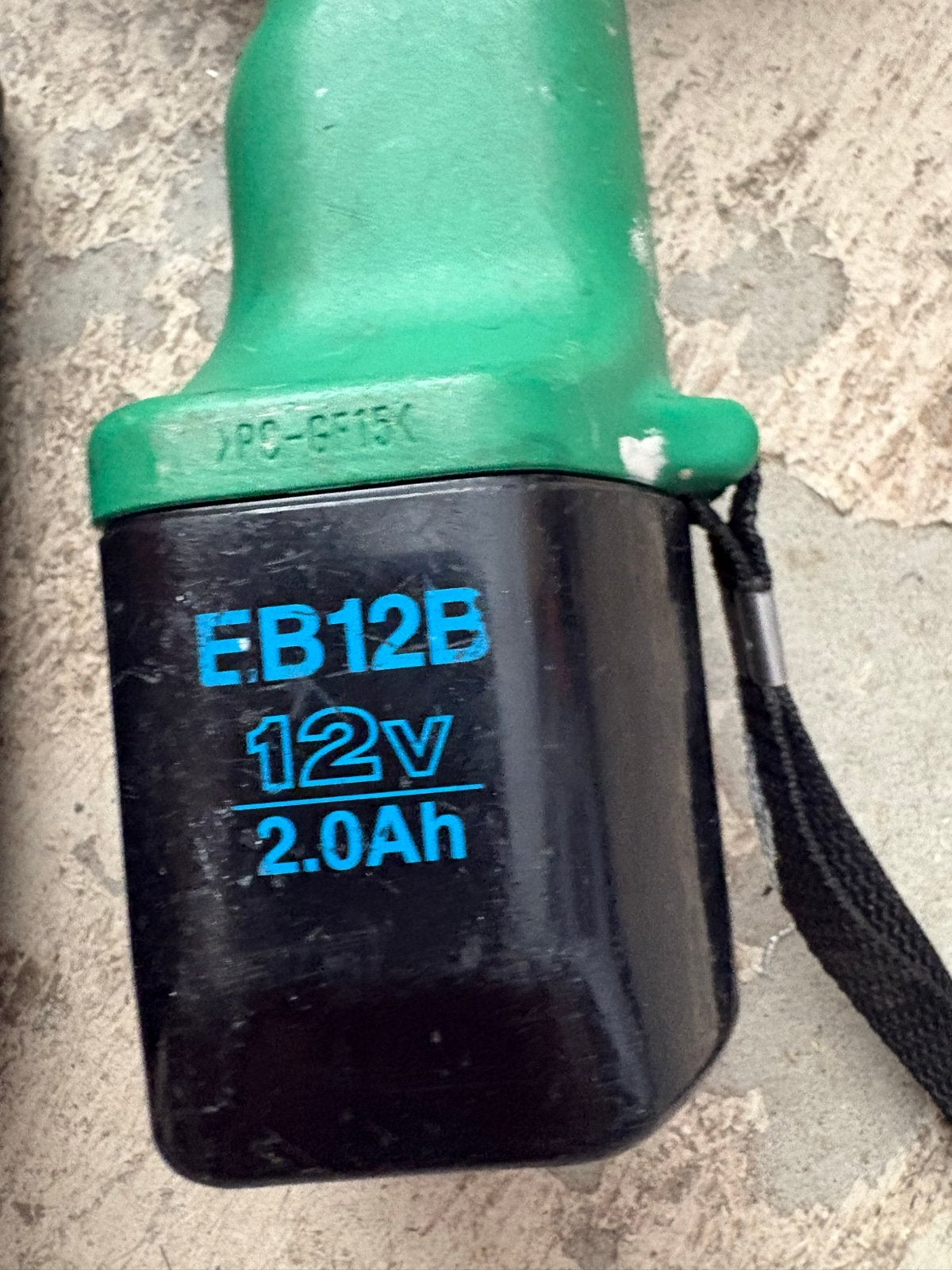 Hitachi DS 13DV2 Accuboormachine met lader en accu, Doe-het-zelf en Verbouw, Gereedschap | Boormachines, Gebruikt, Variabele snelheid
