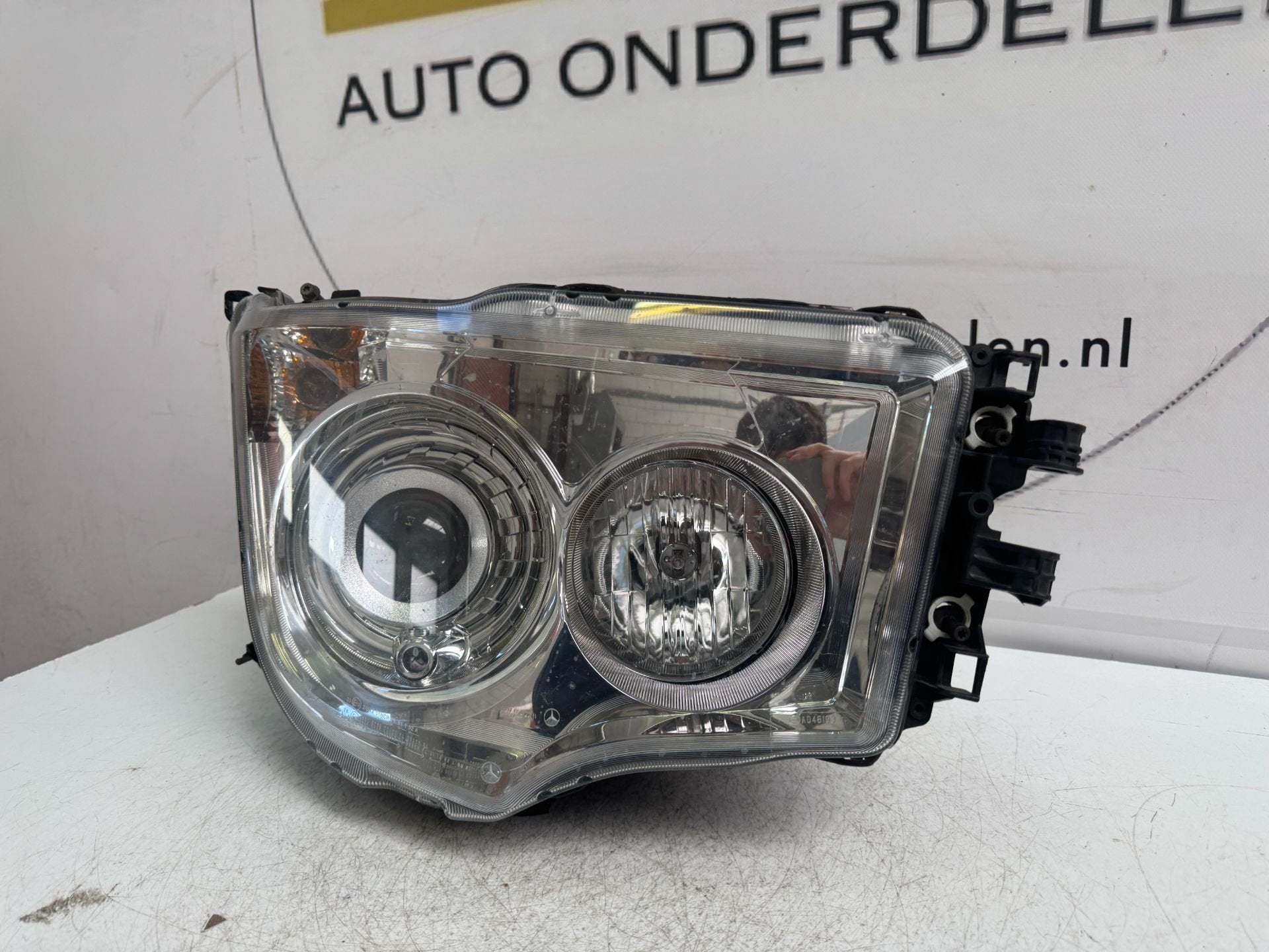 COMPLEET MERCEDES ACTROS XENON KOPLAMP RECHTS A9618207761, Gebruikt, Mercedes-Benz AG, Mercedes-Benz, Ophalen of Verzenden