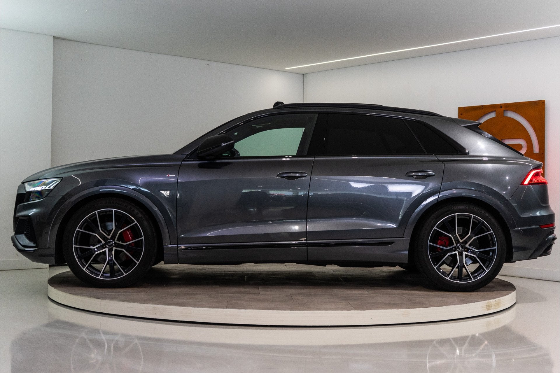 Audi Q8 50 TDI Quattro Pro Line S | Pano | Matrix | Trekhaak, Automaat, 12 maanden, Gebruikt, Q8