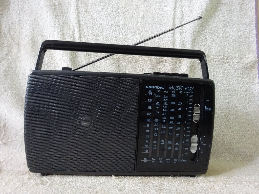 Vintage transistor radio Grundig Music Boy 170 uit 1985, Ophalen of Verzenden, Zo goed als nieuw, Transistorradio