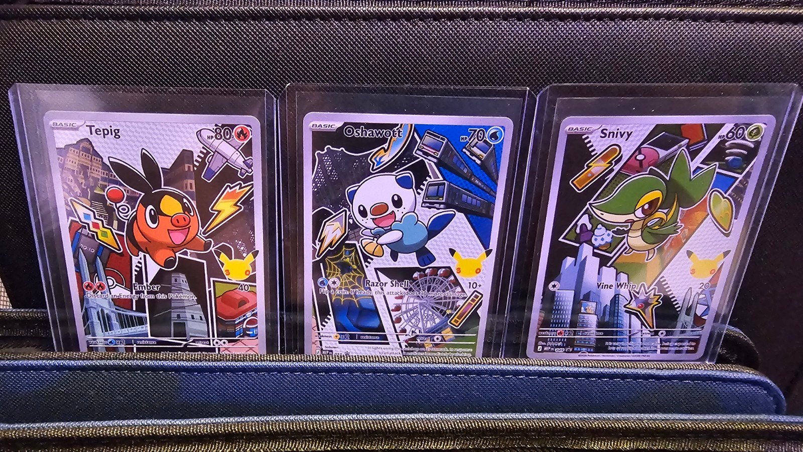 Pokémon First Partner Gen 2 Tepig, Oshawott, Snivy, Hobby en Vrije tijd, Verzamelkaartspellen | Pokémon, Ophalen of Verzenden