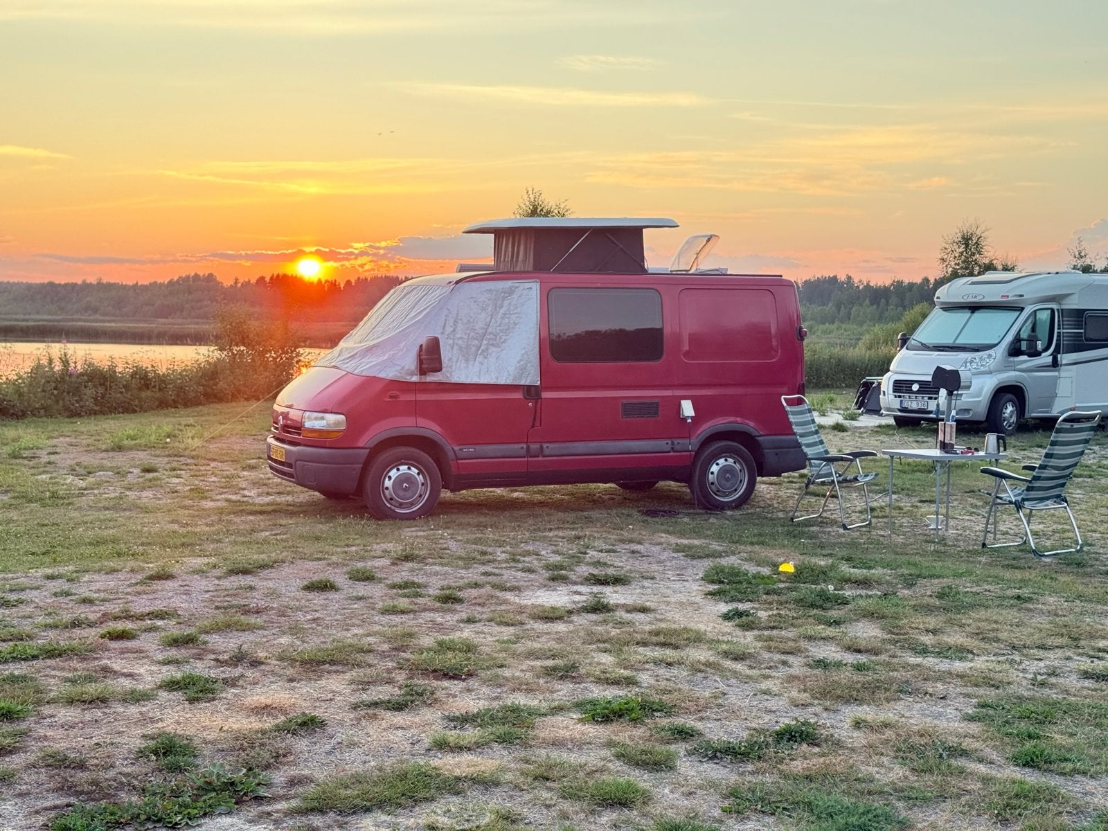 Volledig uitgeruste kampeerbus (Renault Master), Caravans en Kamperen, Campers, Hefdak, Tot en met 2, Particulier, 4 tot 5 meter