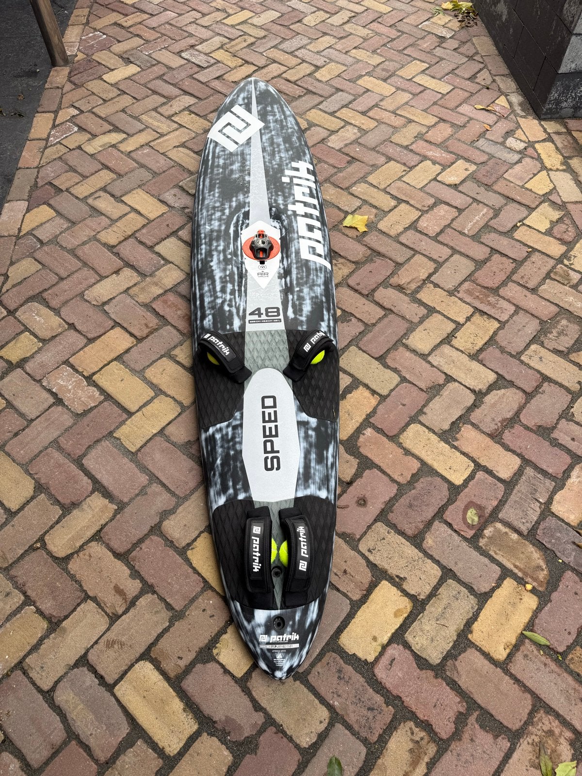Patrik Speed 38 Windsurfboard - Zo goed als nieuw, Watersport en Boten, Met voetbanden, Minder dan 250 cm, Patrik Diethelm, Ophalen of Verzenden
