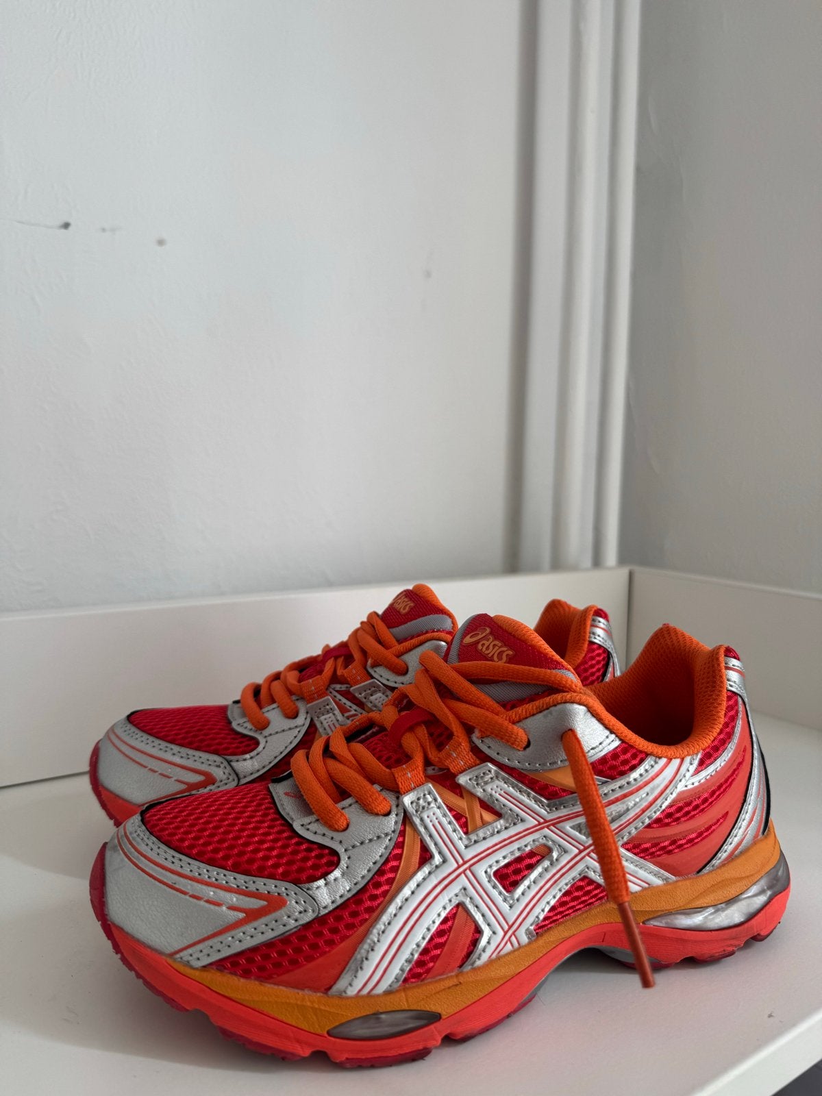 ASICS hardloopschoenen - Oranje/Zilver, Kleding | Dames, Ophalen of Verzenden, Zo goed als nieuw, Oranje, Sportschoenen