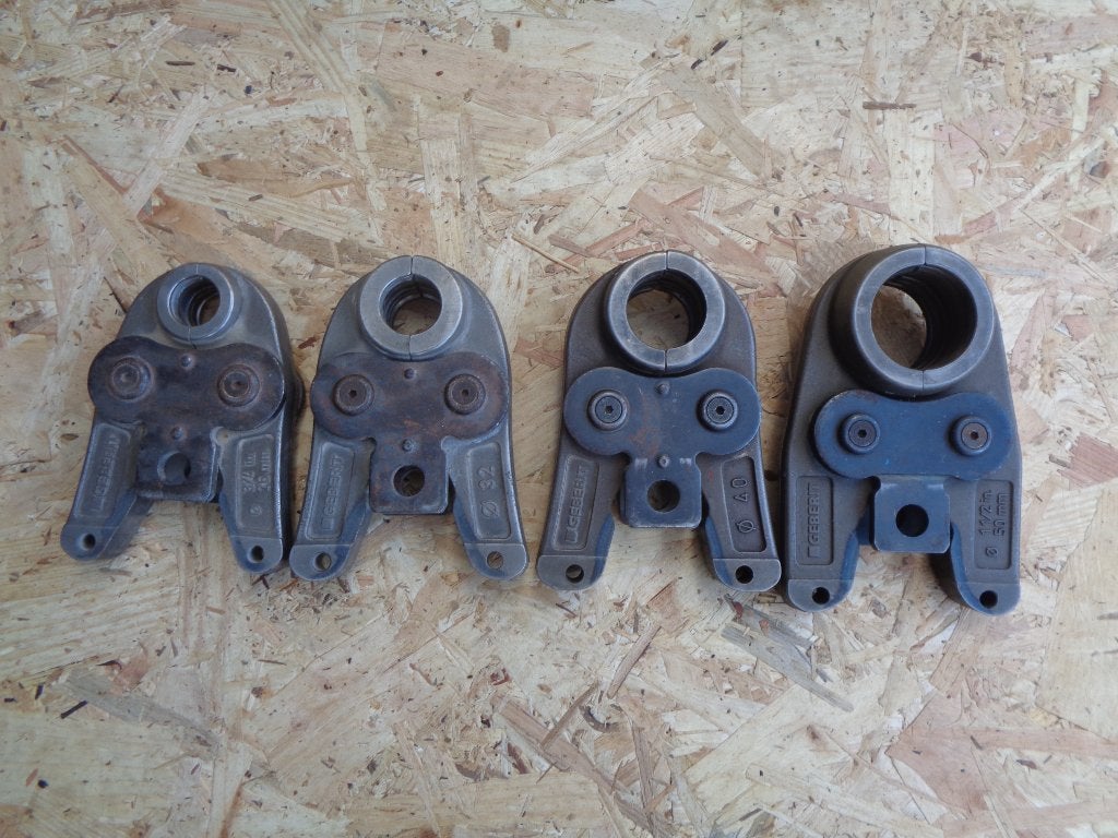 persbekken Geberit Mepla set 26 32 40 50, Doe-het-zelf en Verbouw, Gereedschap | Handgereedschap, Zo goed als nieuw, Ophalen