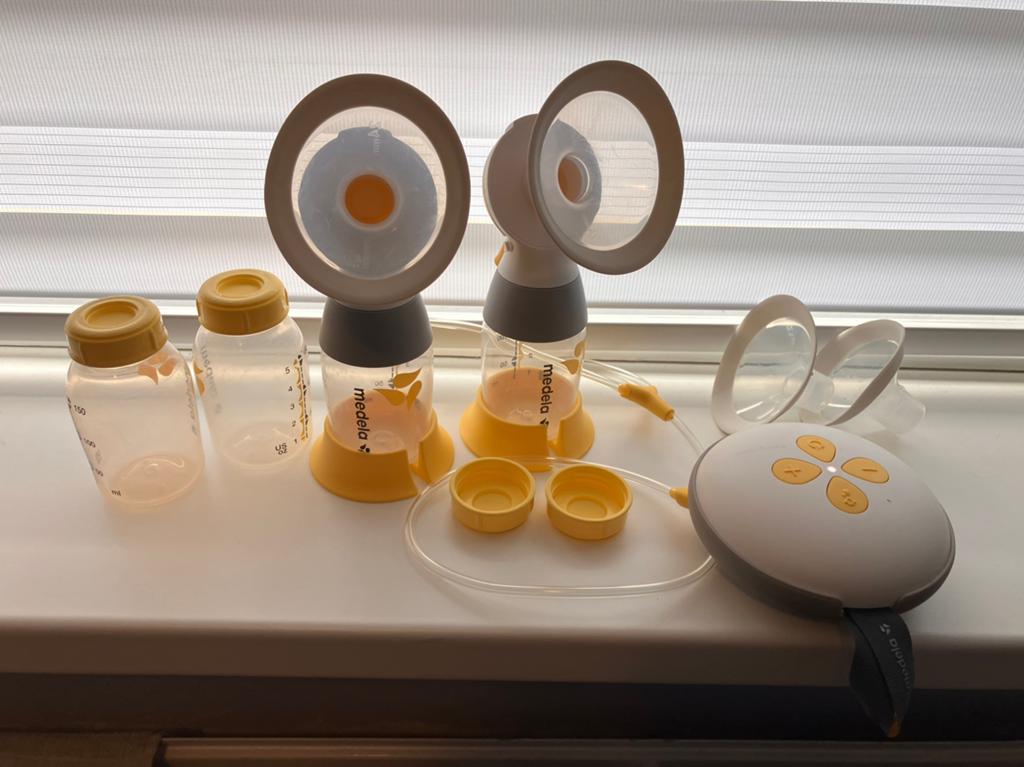 Medela Swing Maxi Borstkolf + 2 extra flesjes + kolfbh, Ophalen of Verzenden, Borstkolf