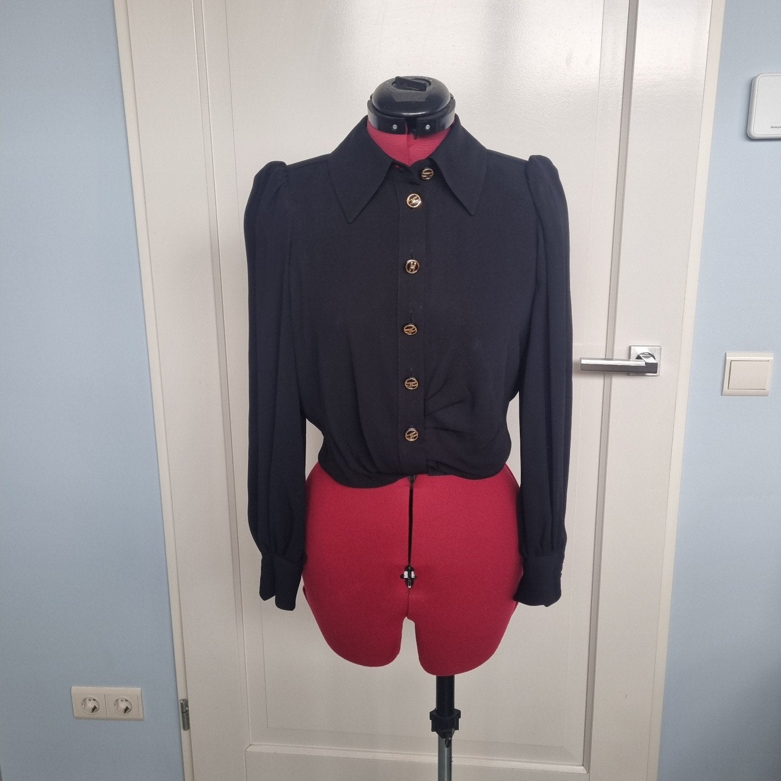 Elisabetta Franchi cropped blouse, mt IT40, Ophalen of Verzenden, Zo goed als nieuw