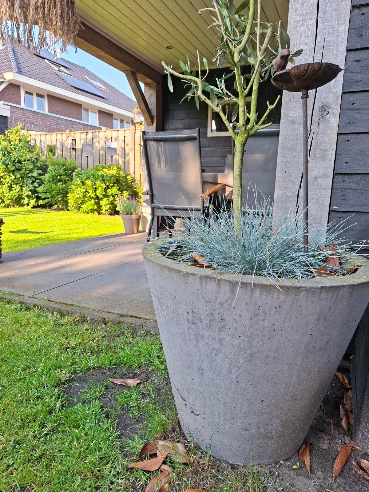 Betonnen bloembakken, 2 stuks, Tuin en Terras, Bloembakken en Plantenbakken, Ophalen, Gebruikt, Rond