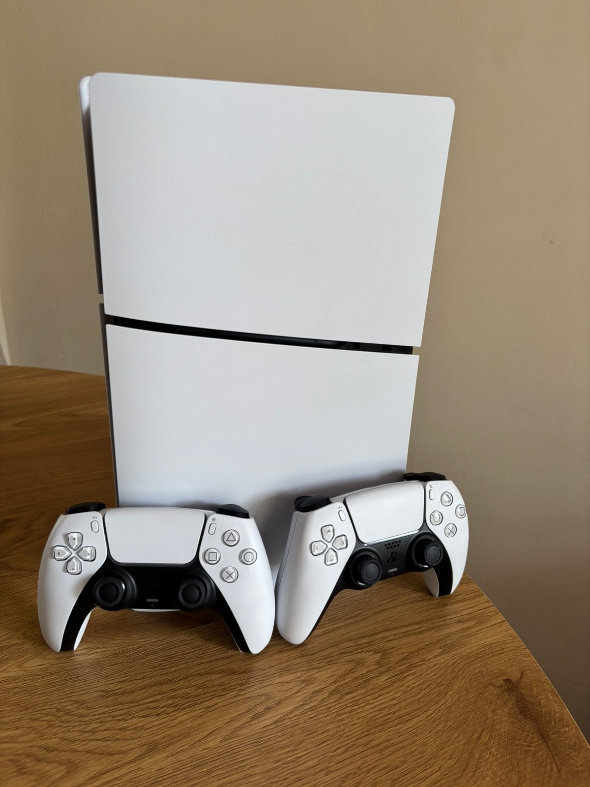 Sony Playstation 5 Slim Digital + extra controller, Ophalen of Verzenden, Zo goed als nieuw
