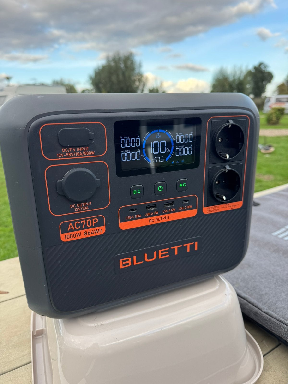 BLUETTI AC70P Powerstation met ECOFLOW Zonnepanelen, Ophalen, Gebruikt