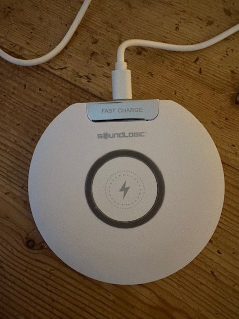 Soundlogic fast charger oplader voor iPhone, Telecommunicatie, Mobiele telefoons | Telefoon-opladers, Ophalen of Verzenden, Zo goed als nieuw