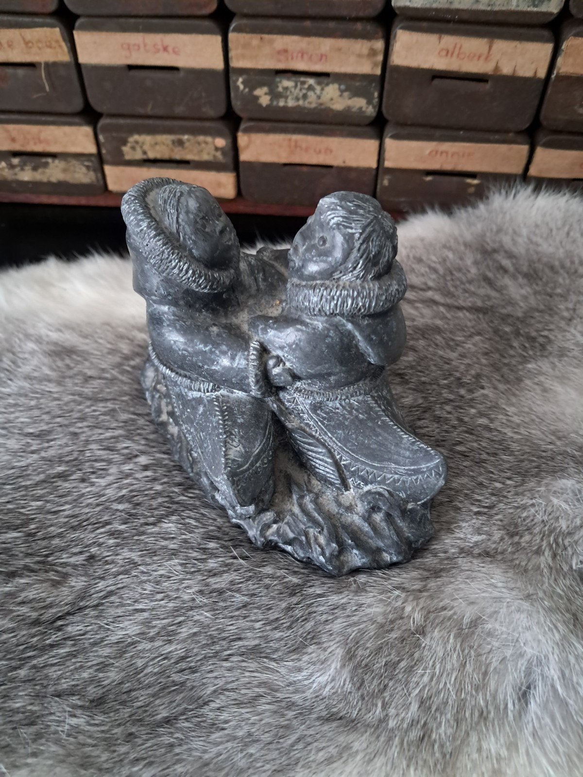 Wolf Enterprises. Canada., Groep mensen, Minder dan 20 cm, Ophalen of Verzenden, Handgemaakt
