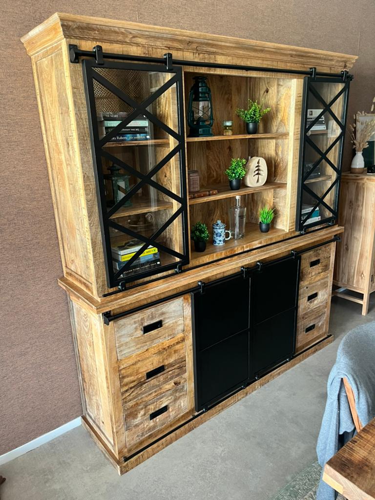 Industriële kast van mangohout 190x45x200 (LxBxH), Ophalen, 150 tot 200 cm, Zo goed als nieuw, 25 tot 50 cm