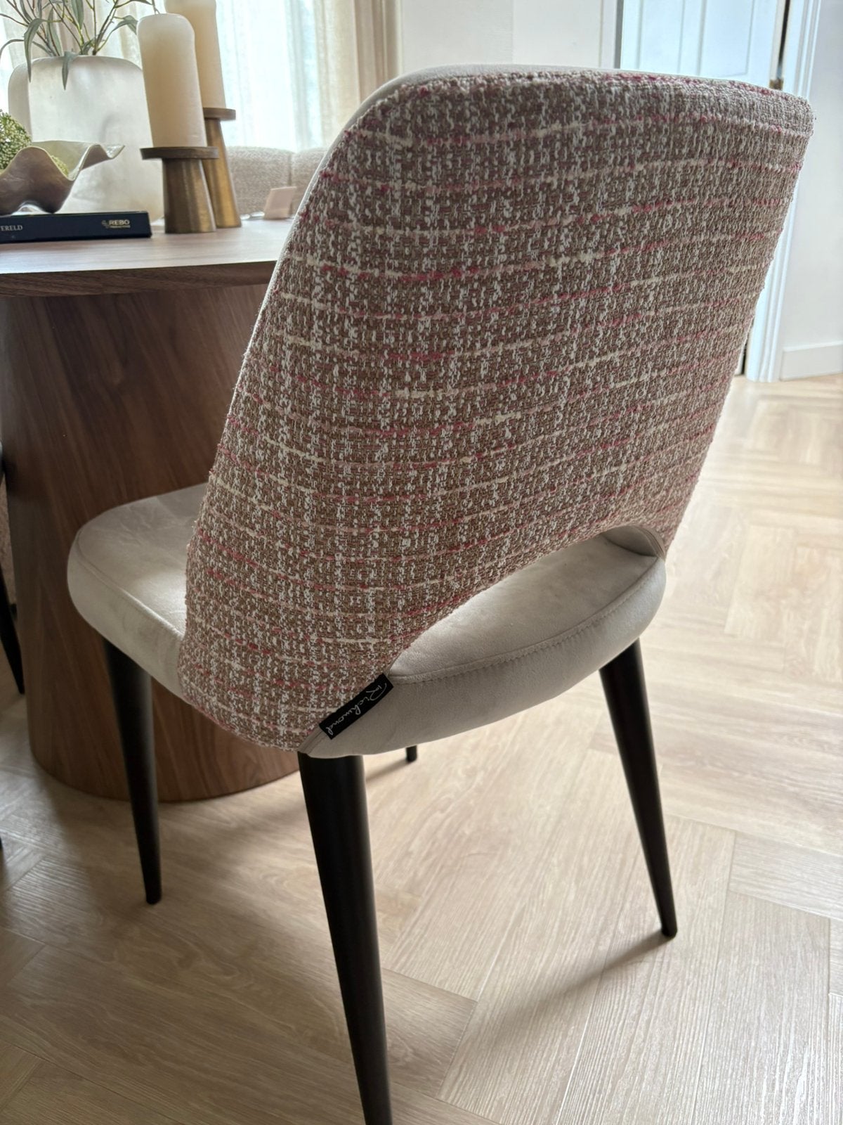 Richmond eetkamerstoelen boucle 2, Ophalen, Zo goed als nieuw, Twee