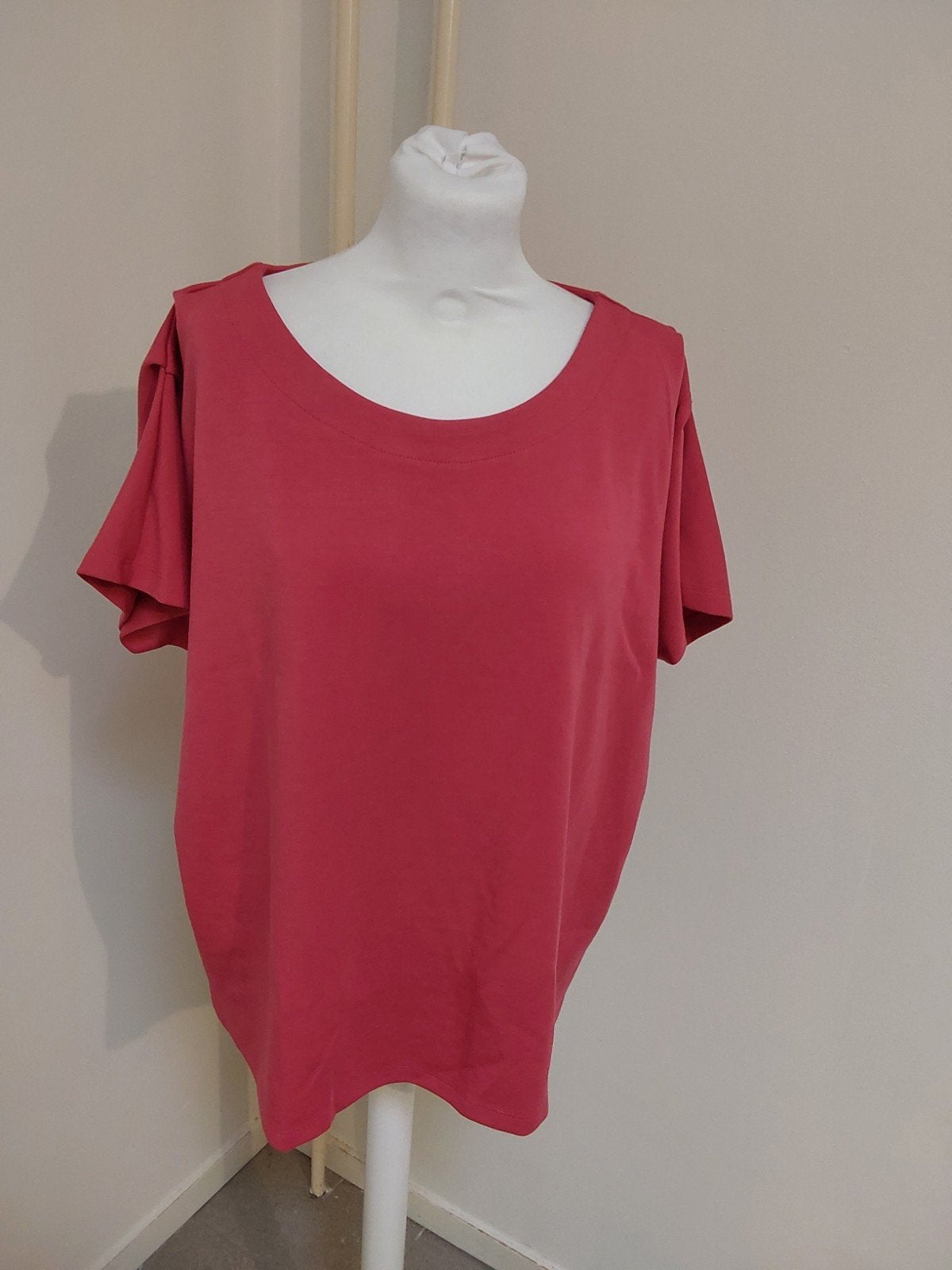 Prachtige roze top van Soyaconcept maat 44, okselmaat 66cm., Soyaconcept, Zo goed als nieuw, Roze, Shirt of Top