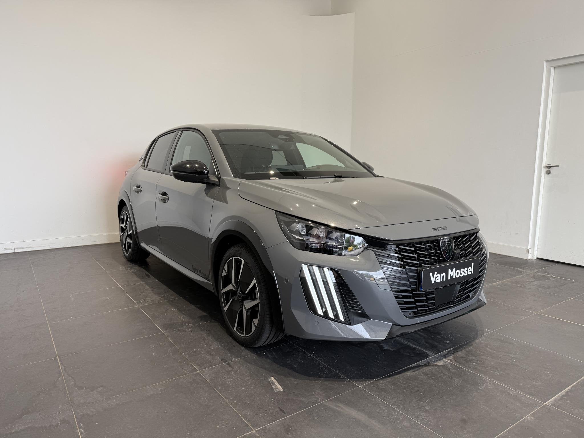 Peugeot 208 1.2 Hybrid 145 e-DCS6 GT | APPLE CARPLAY & ANDRO, Auto's, 1203 kg, Gebruikt, Euro 6, 1199 cc