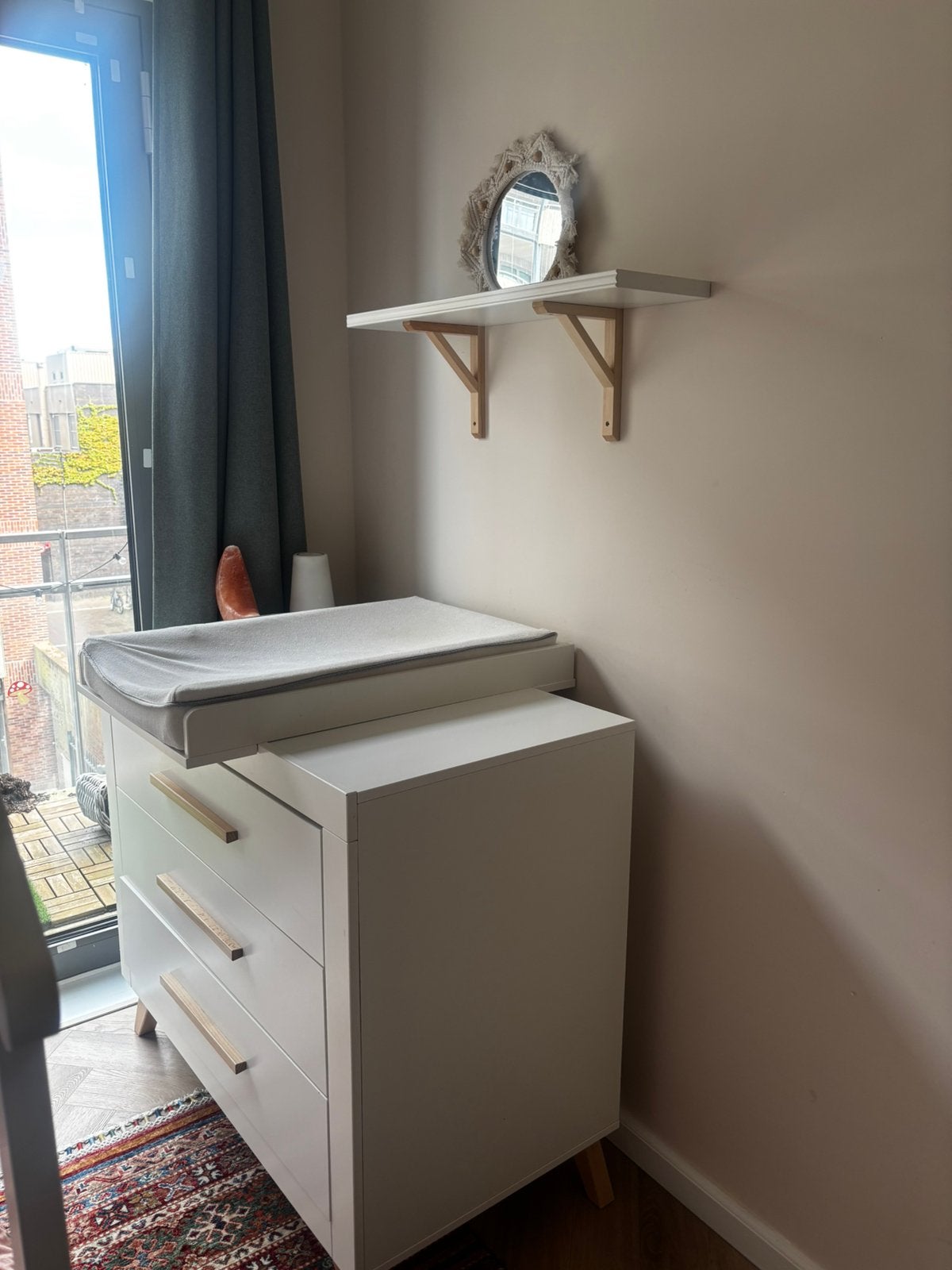 Bopita babykamer set: ledikant & commode (ook los te koop), Kinderen en Baby's, Kinderkamer | Complete kinderkamers, Ophalen, Zo goed als nieuw