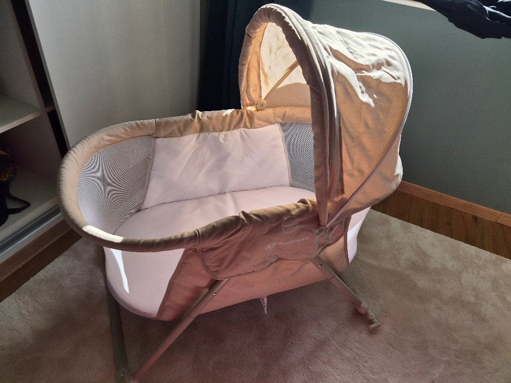 Wieg voor baby kleur Beige, Ophalen, Zo goed als nieuw, Wieg