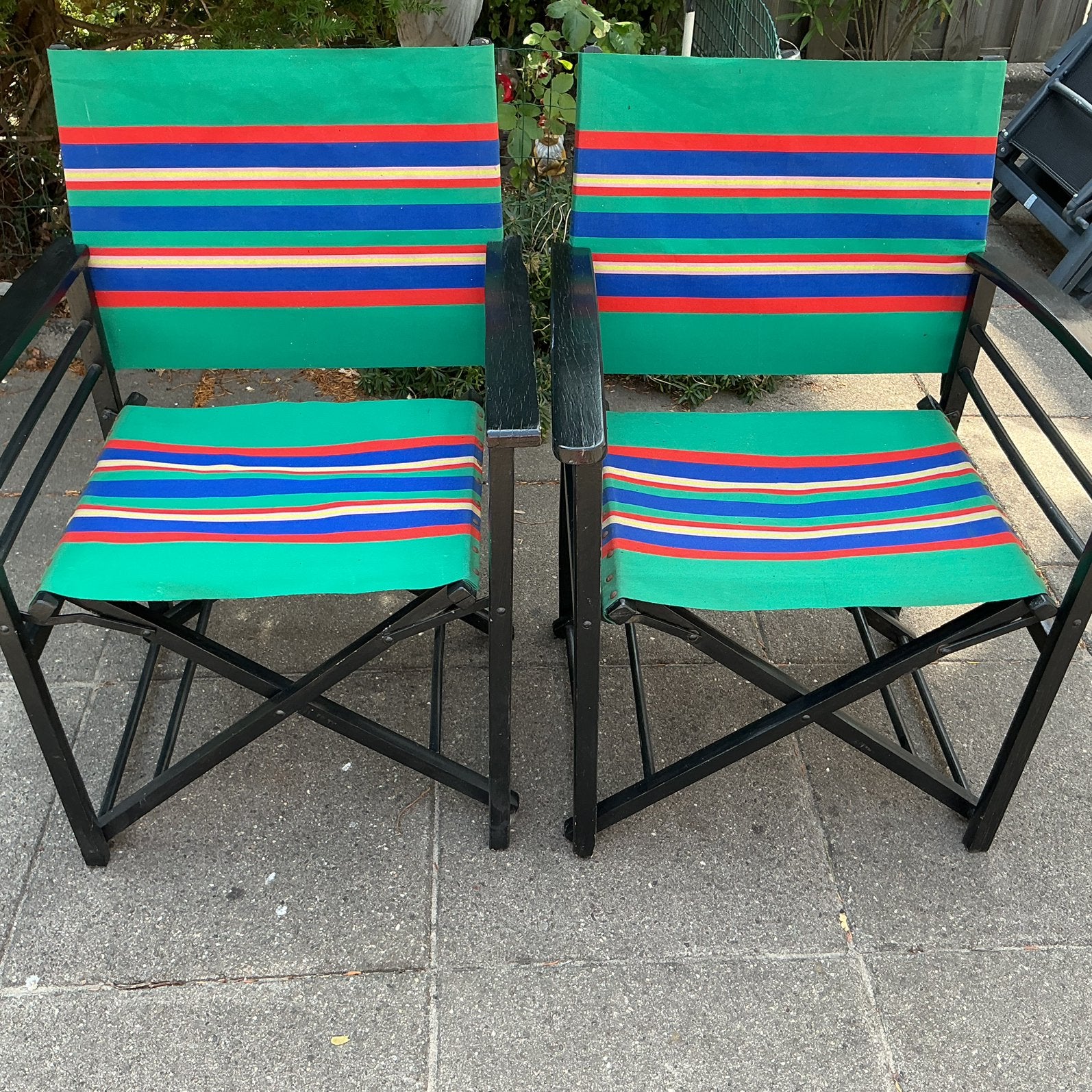 2 inklapbare zwart houten regisseursstoelen met rugleuning., Tuin en Terras, Tuinstoelen, Ophalen, Hout