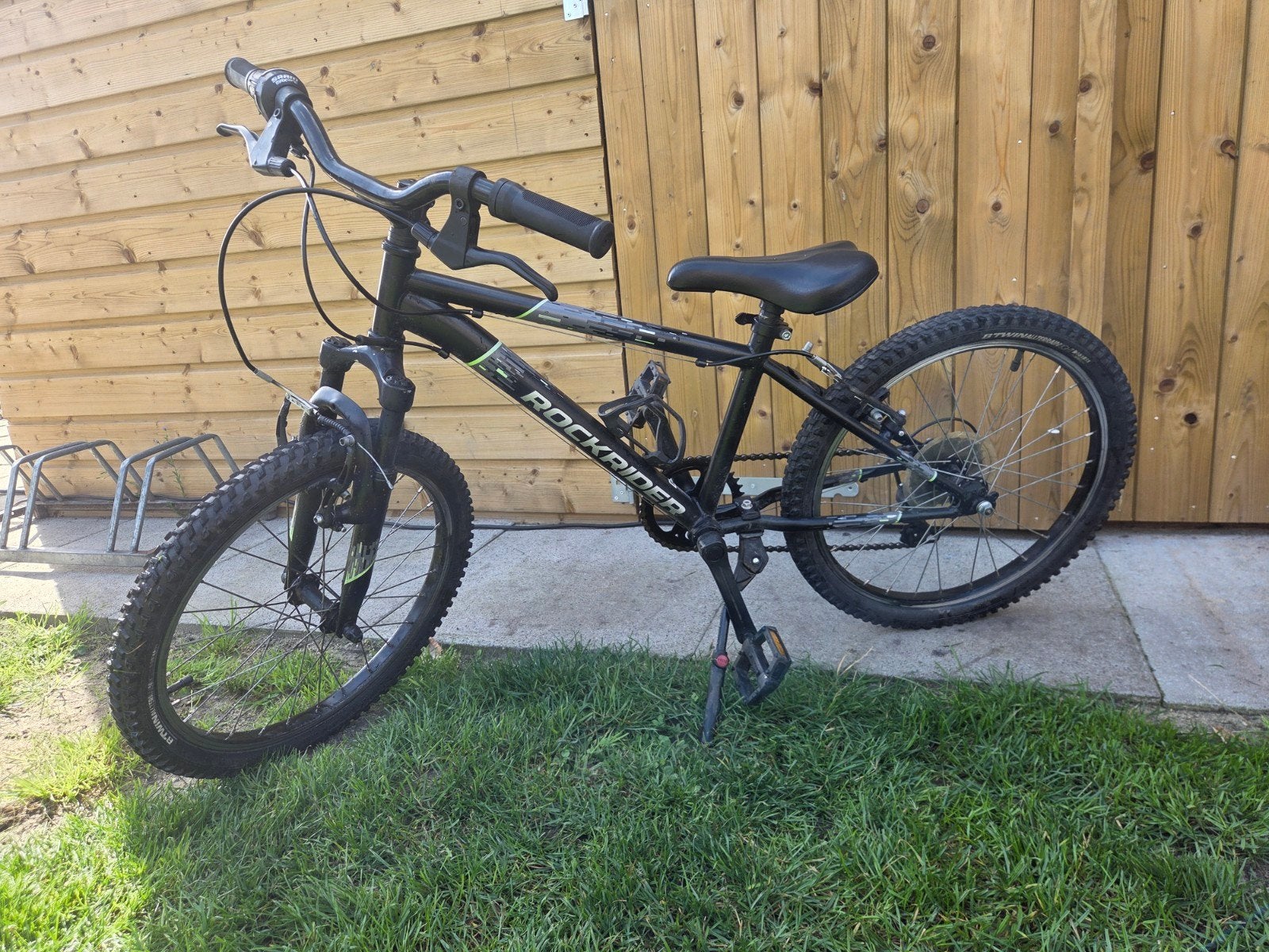 Rockrider 20 inch kinderfiets - Zwart, Fietsen en Brommers, Ophalen, 20 inch of meer, Gebruikt, Velgrem