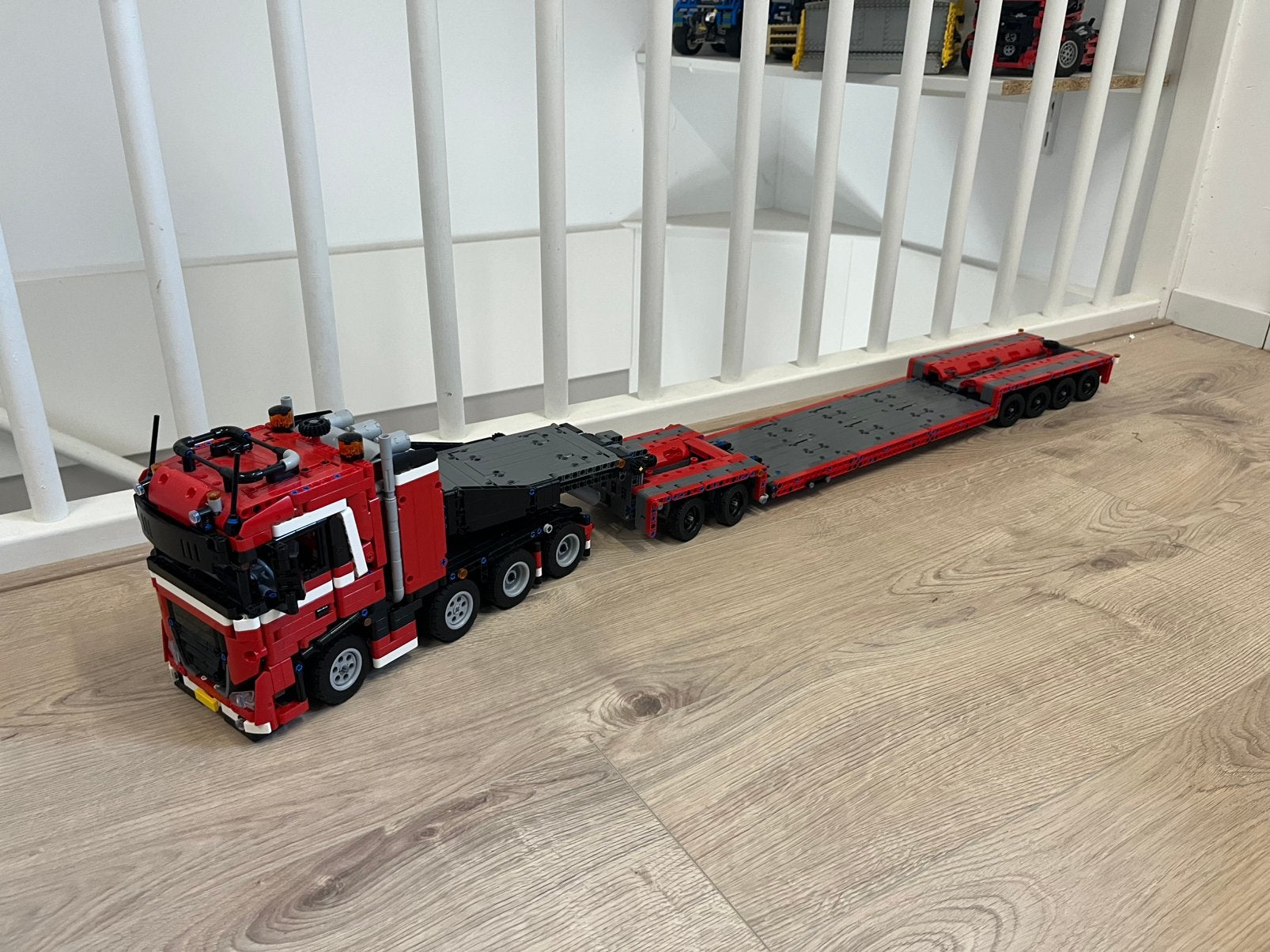 Lego technic vrachtwagen met dieplader. MOC, Ophalen of Verzenden, Zo goed als nieuw