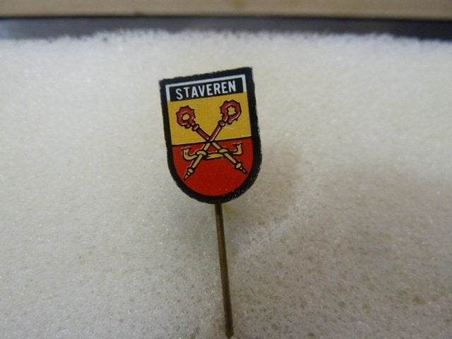 Vintage Speldje Staveren Wapen, Ophalen of Verzenden, Gebruikt, Stad of Land, Speldje of Pin