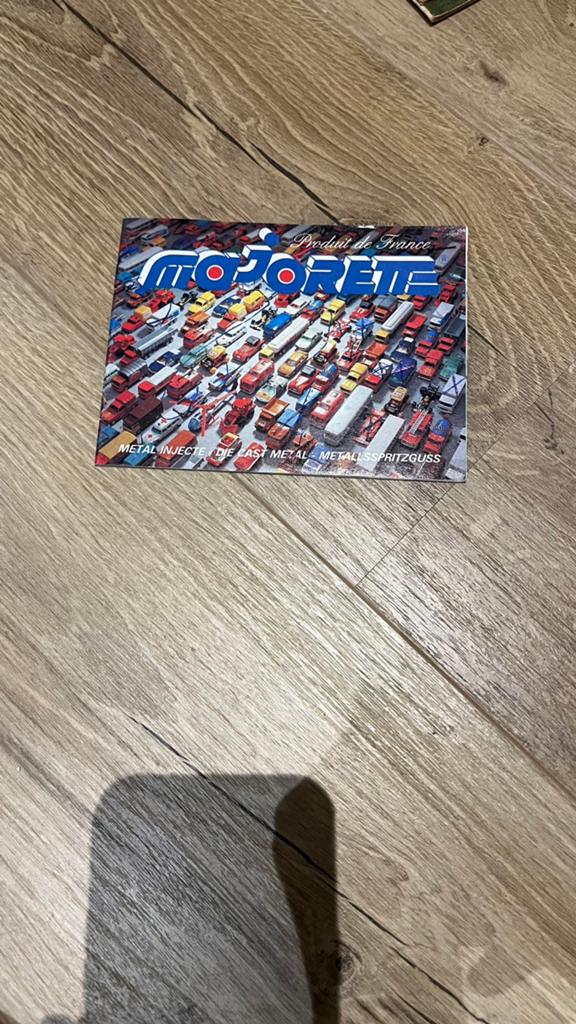 Oud majorette boekje, Ophalen, Zo goed als nieuw, Auto, Majorette
