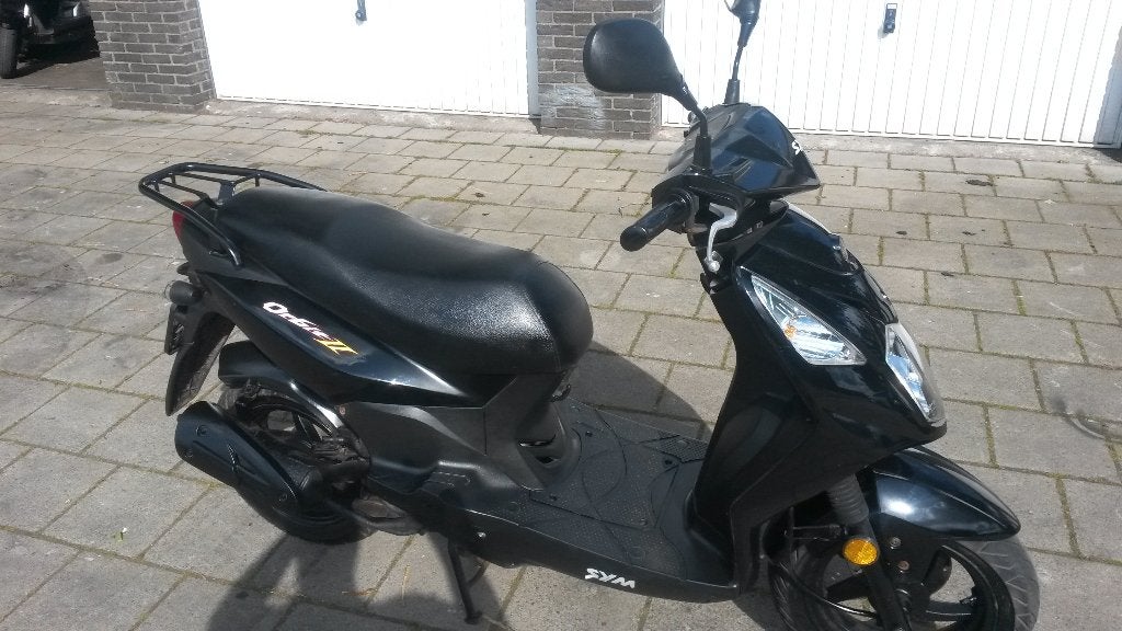 SYM ORBIT 2015, GEEL KENTEKEN, Overige modellen, Ophalen of Verzenden, Zo goed als nieuw, Benzine