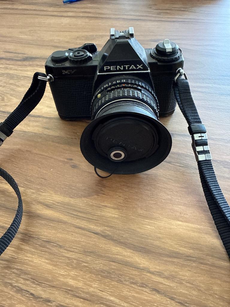 Pentax MV Spiegelreflexcamera met lens en draagriem, Audio, Tv en Foto, Fotocamera's Analoog, Ophalen, Gebruikt, Spiegelreflex