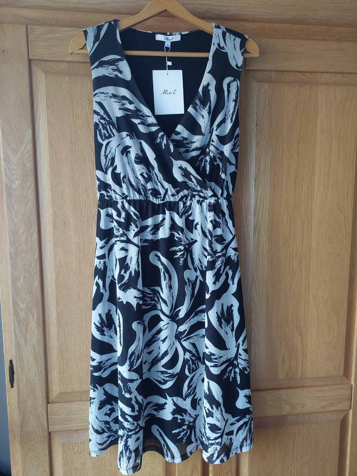 Nieuwe, gevoerde jurk, miss Etam, maat M, Kleding | Dames, Ophalen of Verzenden, Nieuw, Maat 38/40 (M)