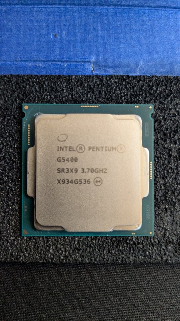 intel pentium gold g5400, Computers en Software, Processors, Gebruikt, 2-core, 3 tot 4 Ghz, Ophalen of Verzenden