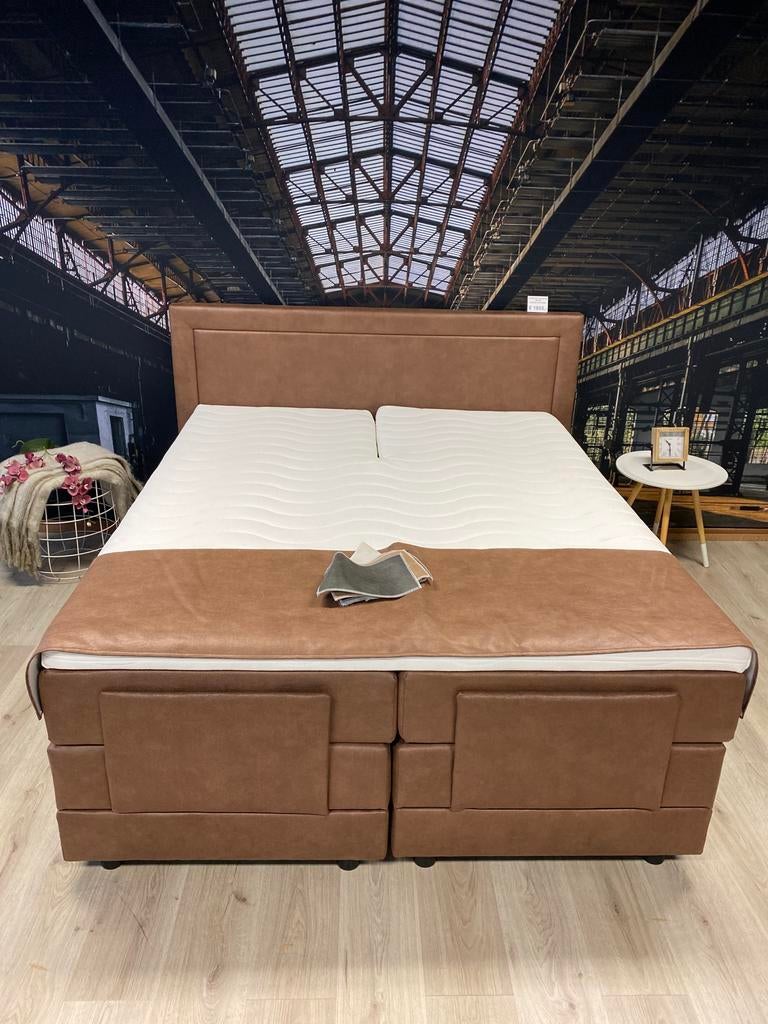 Luxe Elektrische Boxspring compleet €1799,-, Ophalen, Overige materialen, Verstelbaar, Bruin