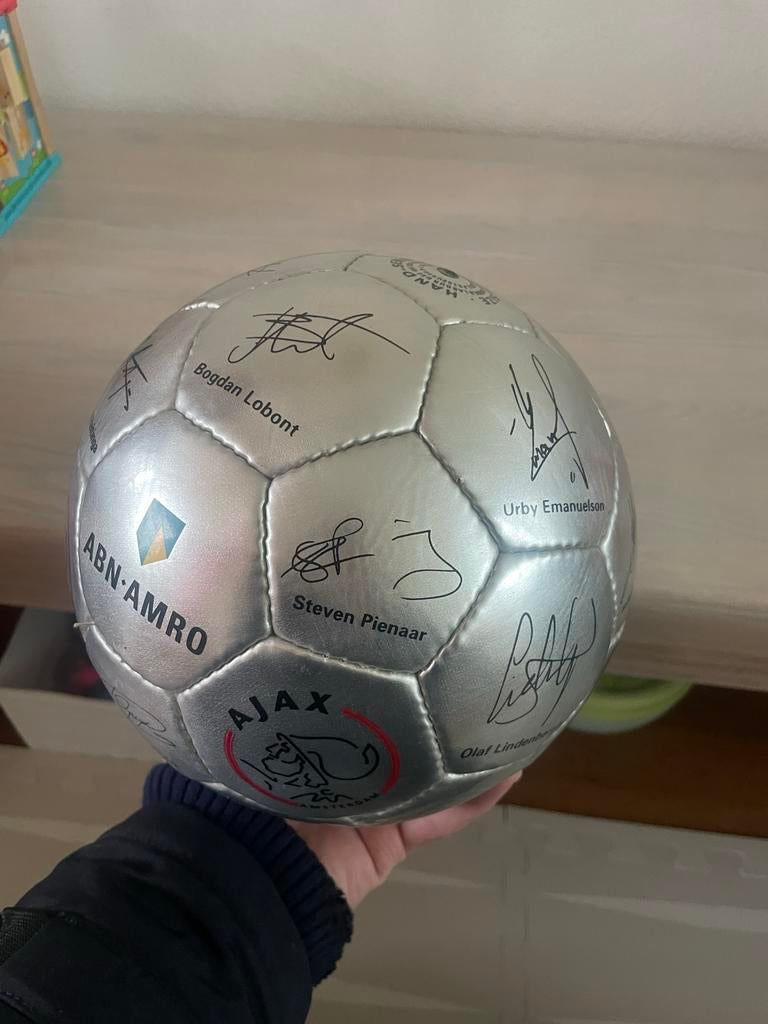 AJAX / ABN AMRO voetbal met handtekeningen van spelers, Verzamelen, Ophalen of Verzenden, Zo goed als nieuw, Ajax