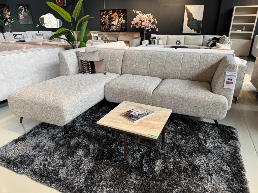 Direct ophalen | Hoekbank lounge Boucle | Comfort| Utrecht, Huis en Inrichting, Banken | Bankstellen, Ophalen, 250 tot 300 cm
