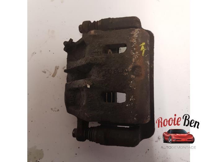 Remklauw (Tang) rechts-voor van een Hyundai H200, Gebruikt, -, -, Ophalen of Verzenden