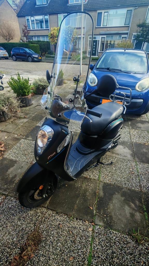 Sym mio 50i 45km/h zwart met accessoires., Ophalen, Benzine, Overige modellen