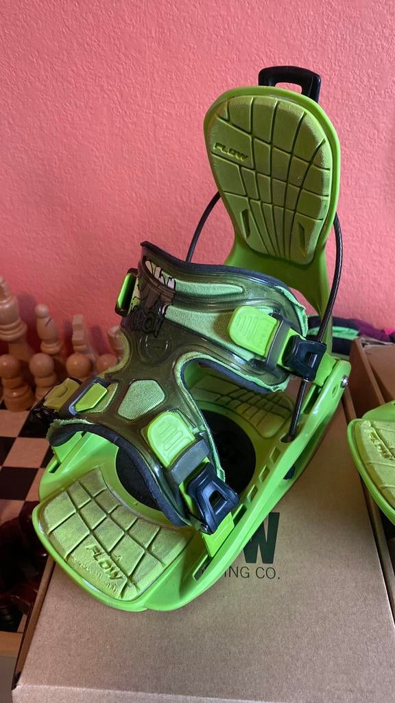 Flow micron snowboardbinding s/m, Ophalen of Verzenden, Gebruikt, Bindingen