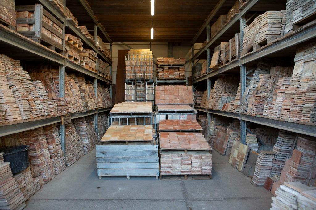 Oude handvorm terracotta plavuizen estrikken oud Hollands, Gebruikt, Steen of Klei, Minder dan 50 cm, Ophalen of Verzenden