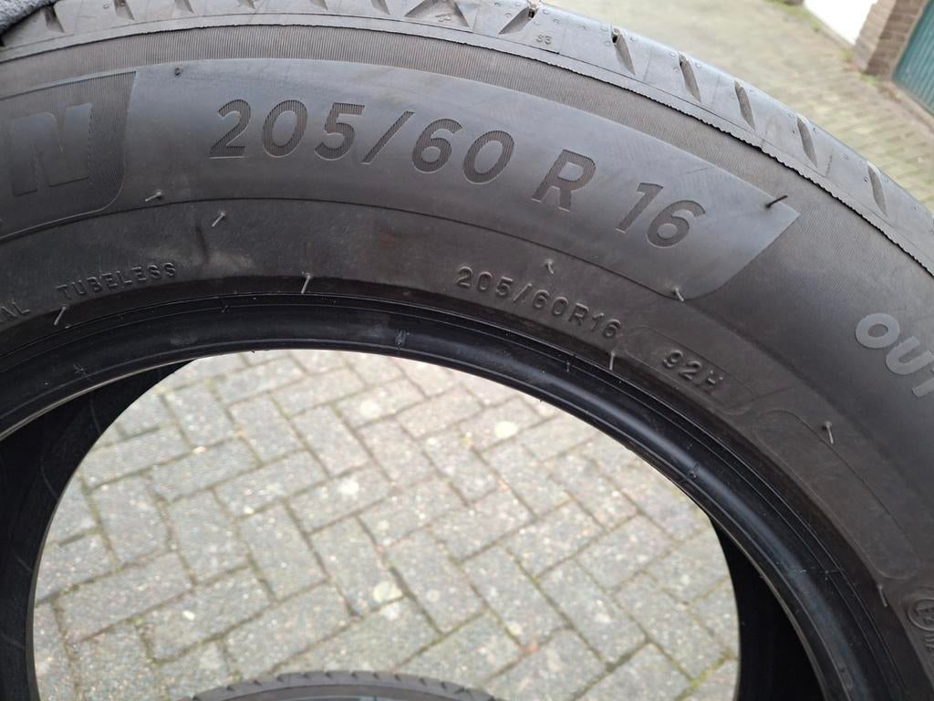 215 65 16/215 60 16/205 60 16/205 65 16Michelin/Continental, Auto-onderdelen, Banden en Velgen, Ophalen, 215 mm, 16 inch, .