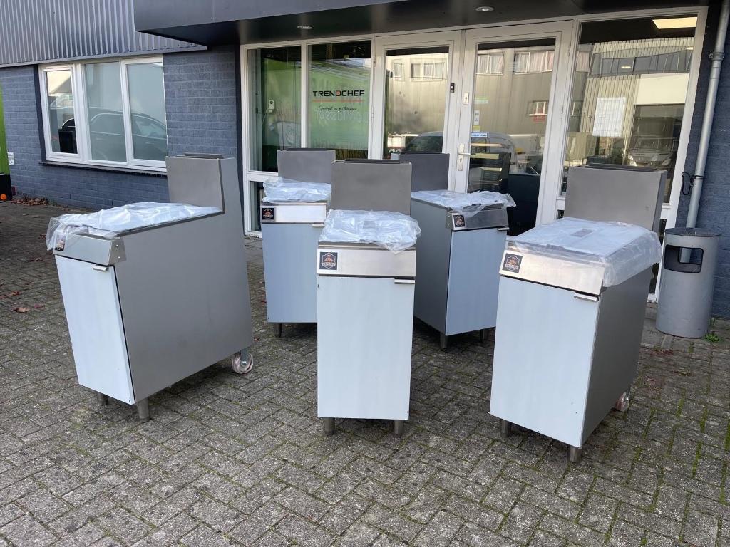 Brit fry gas propaanfriteuse - aardgas €800,- korting, Ophalen, Nieuw zonder verpakking, Fornuis, Frituur en Grillen