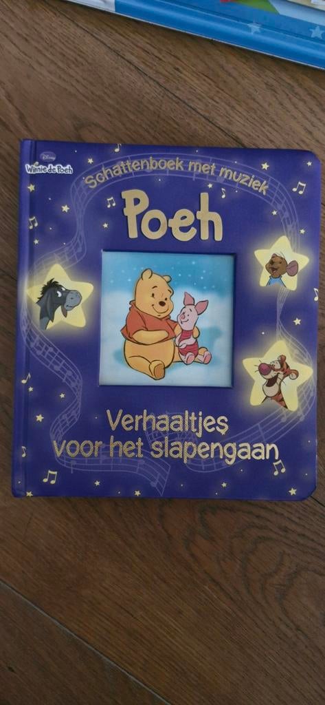 Winnie de Poeh Schattenboek met Muziek, Ophalen of Verzenden, Zo goed als nieuw, 2 tot 3 jaar, Uitklap-, Voel- of Ontdekboek