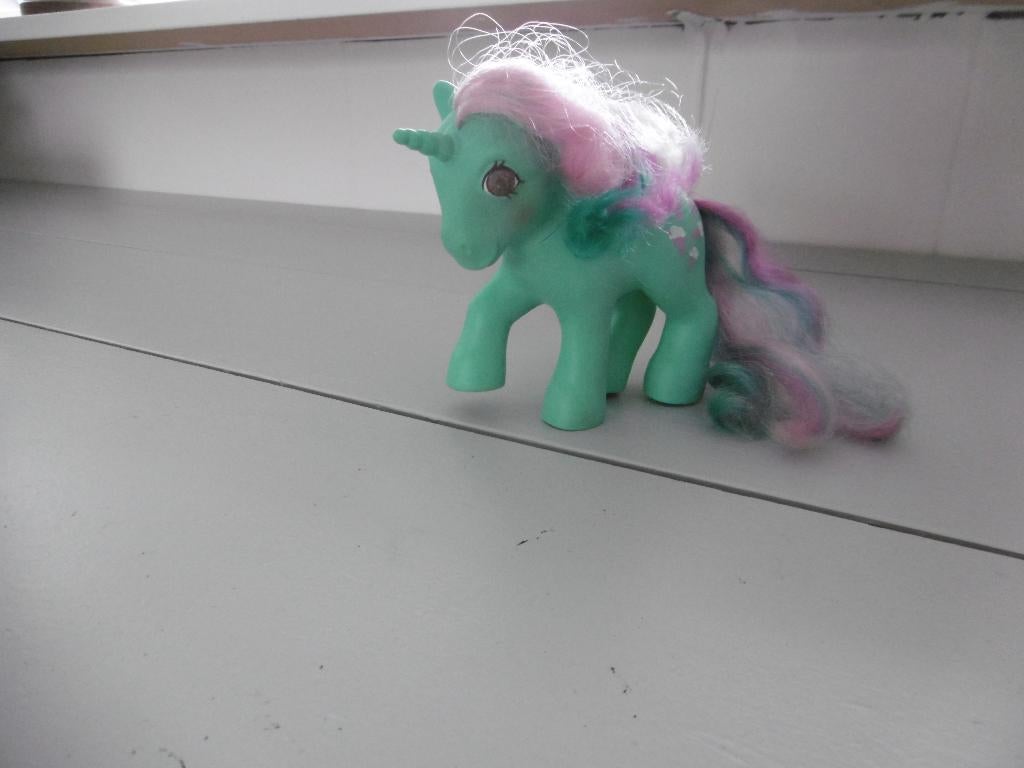 MY LITTLE PONY FIZZY TWINKLE EYED 1985 HONKONG., Kinderen en Baby's, Speelgoed | My Little Pony, Ophalen of Verzenden, Zo goed als nieuw