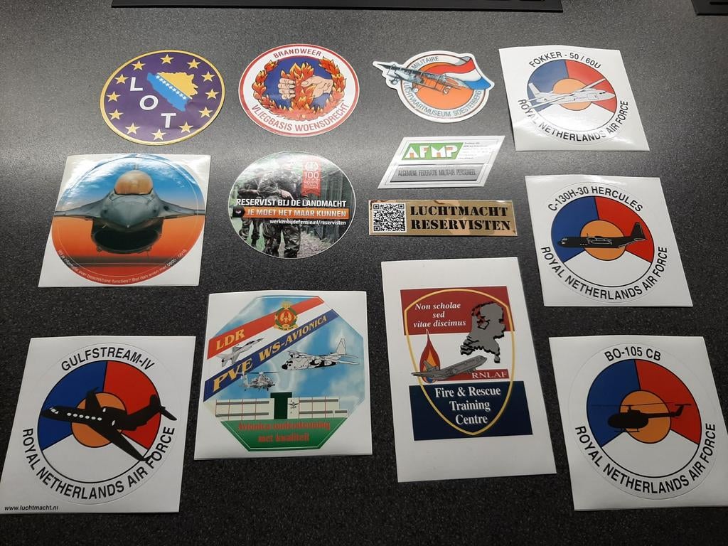 Militaire   stikkers  Nederland  _  nieuw / ongebruikt., Verzamelen, Militaria | Algemeen, Ophalen of Verzenden, Landmacht, Nederland