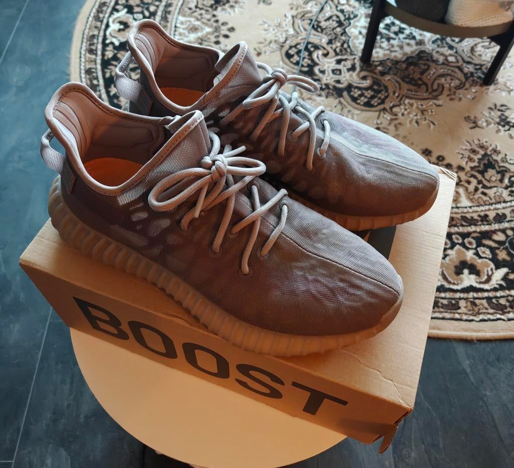 Yeezy boost 350 v2, Kleding | Heren, Schoenen, Ophalen of Verzenden, Zo goed als nieuw