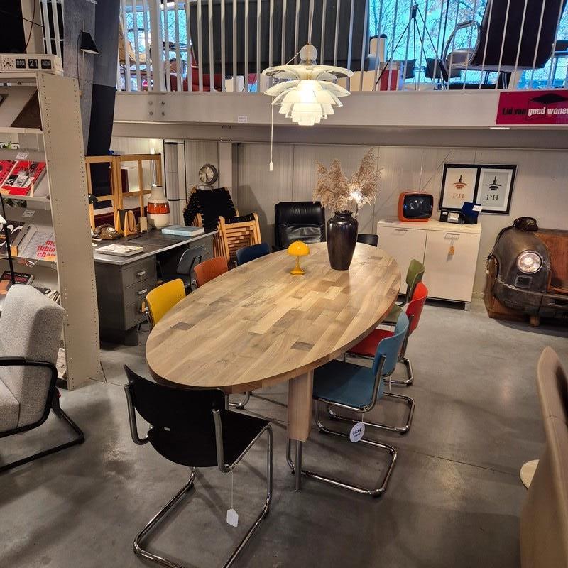 Pilat en Pilat Jelle eettafel | 300 x 120 | Gezeept walnoot, Huis en Inrichting, Tafels | Eettafels, Gebruikt, Betreft 2ehands tafel