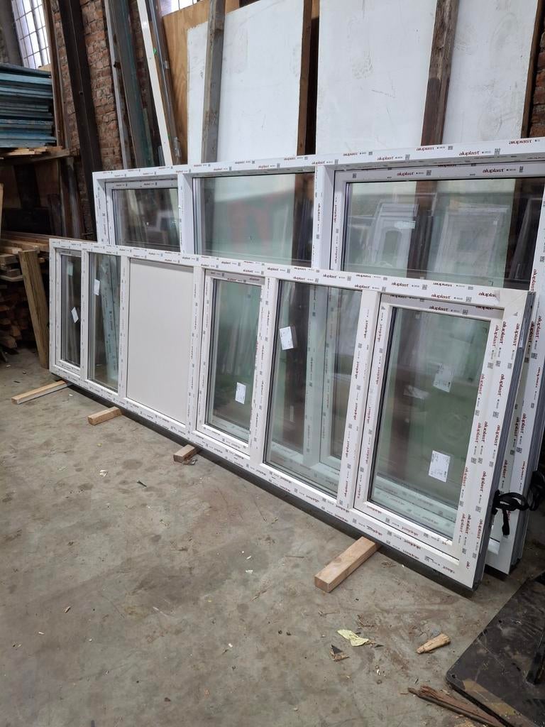 Kunstof kozijn met draai kiep gedeelte s nieuw, Ophalen, Kunststof, Nieuw, Inclusief glas