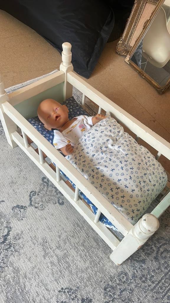 Poppen bedje ledikant + babyborn pop, Ophalen of Verzenden, Gebruikt, Babypop